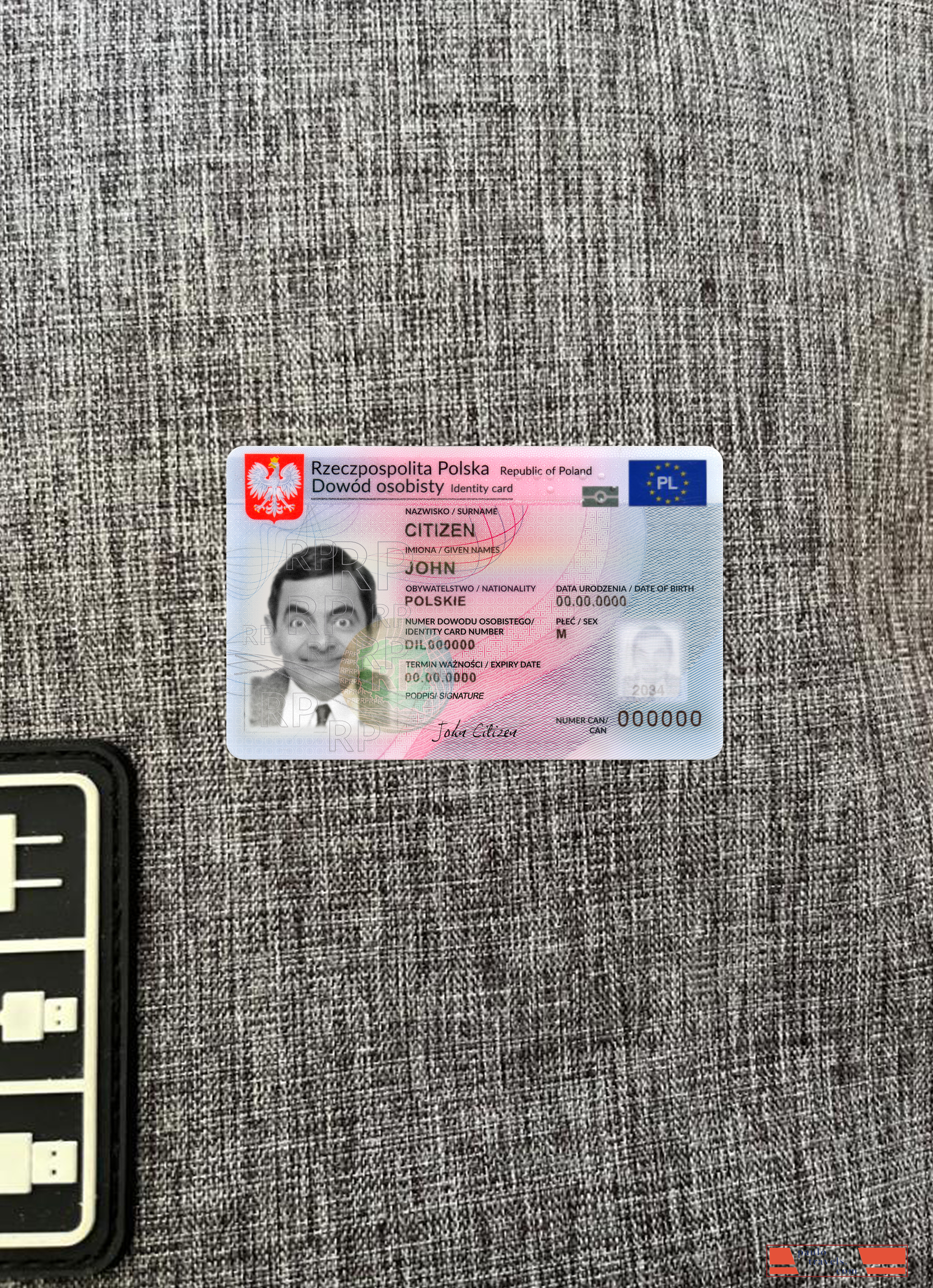 Poland ID card 2023 present photolook front PSD template